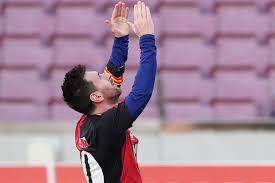 ESPN记者：皇马即将签下格拉纳达19岁前锋拉扬·齐内比